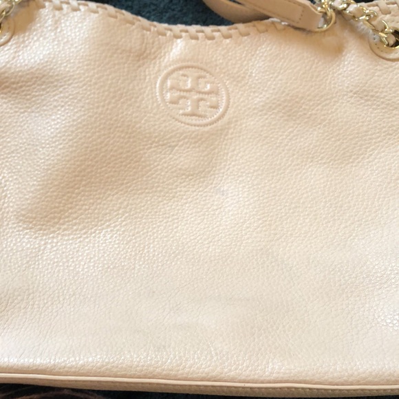Tory Burch stamped logo, pebbled leather creamy pink braided top & chain handbag - Picture 15 of 16